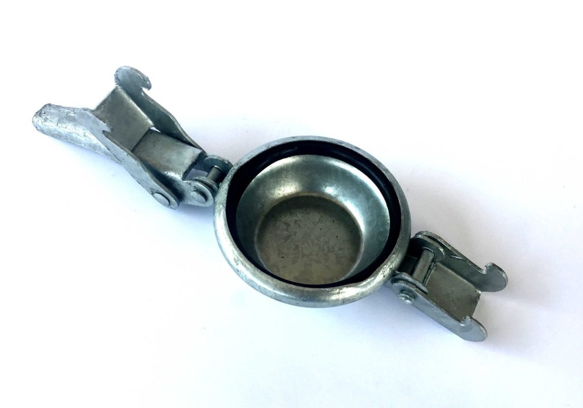 Tappo sferico femmina zincato per tubazione